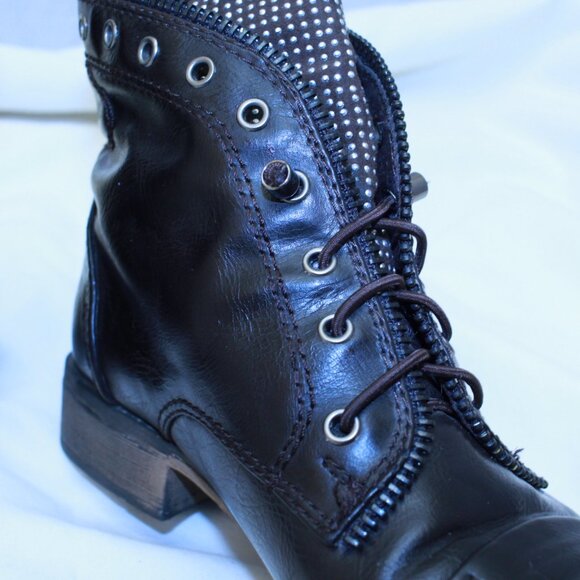 Report Size 8.5 Brown Faux Leather Lace Up Embellished NYLES Cap Toe Combat Boot - Picture 10 of 13